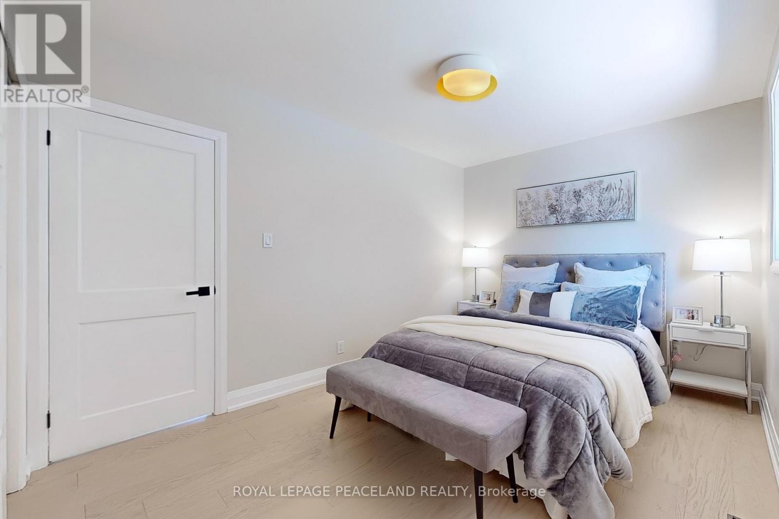 1223 Redbank Crescent, Oakville, Ontario  L6H 1Y4 - Photo 18 - W12449784