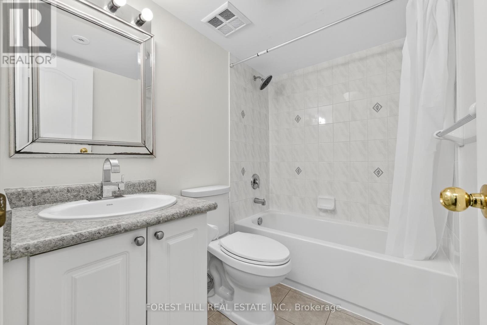 20 - 5050 Intrepid Drive, Mississauga, Ontario  L5M 0E5 - Photo 20 - W12449789