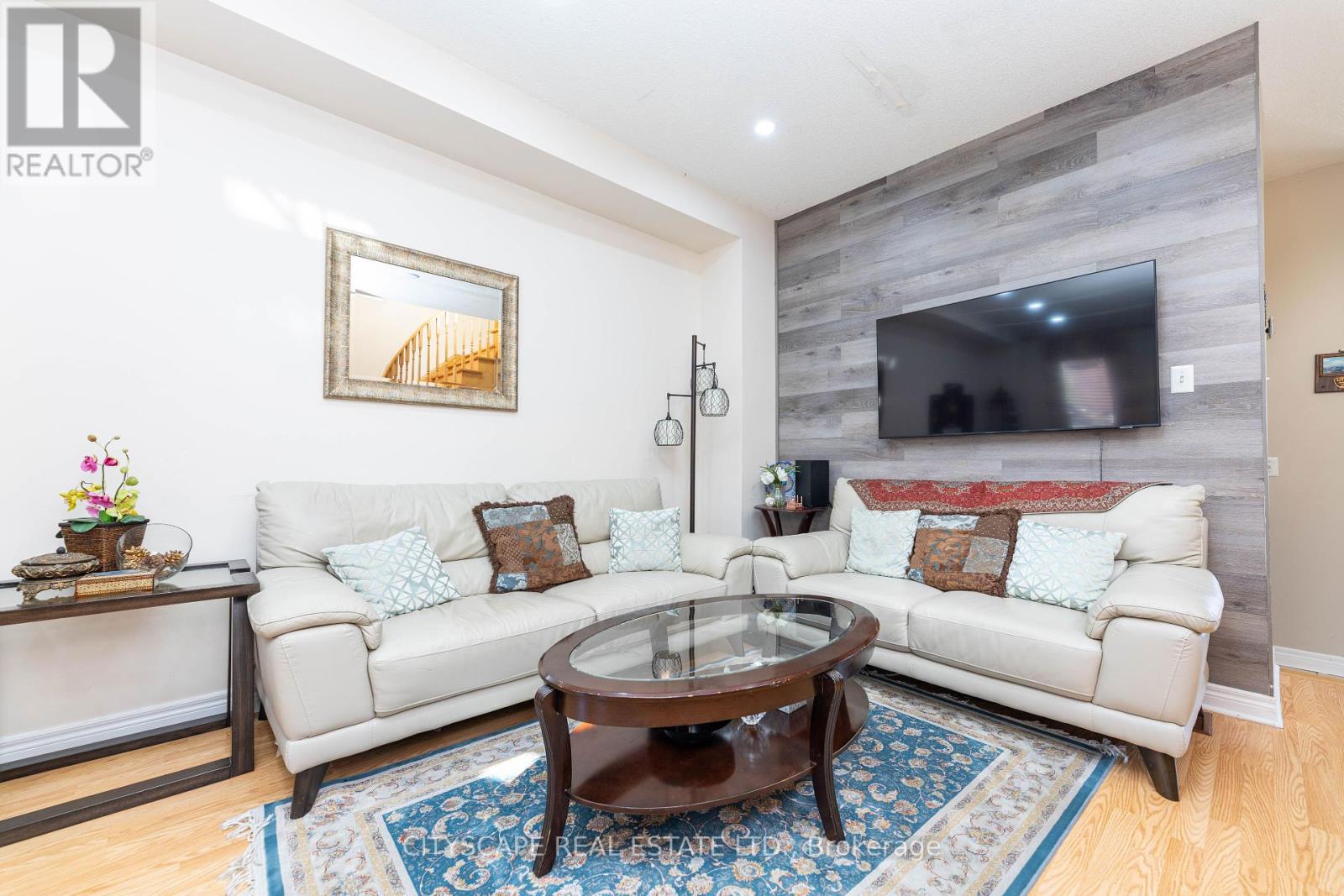 875 Oasis Drive, Mississauga, Ontario  L5V 0C6 - Photo 12 - W12449793
