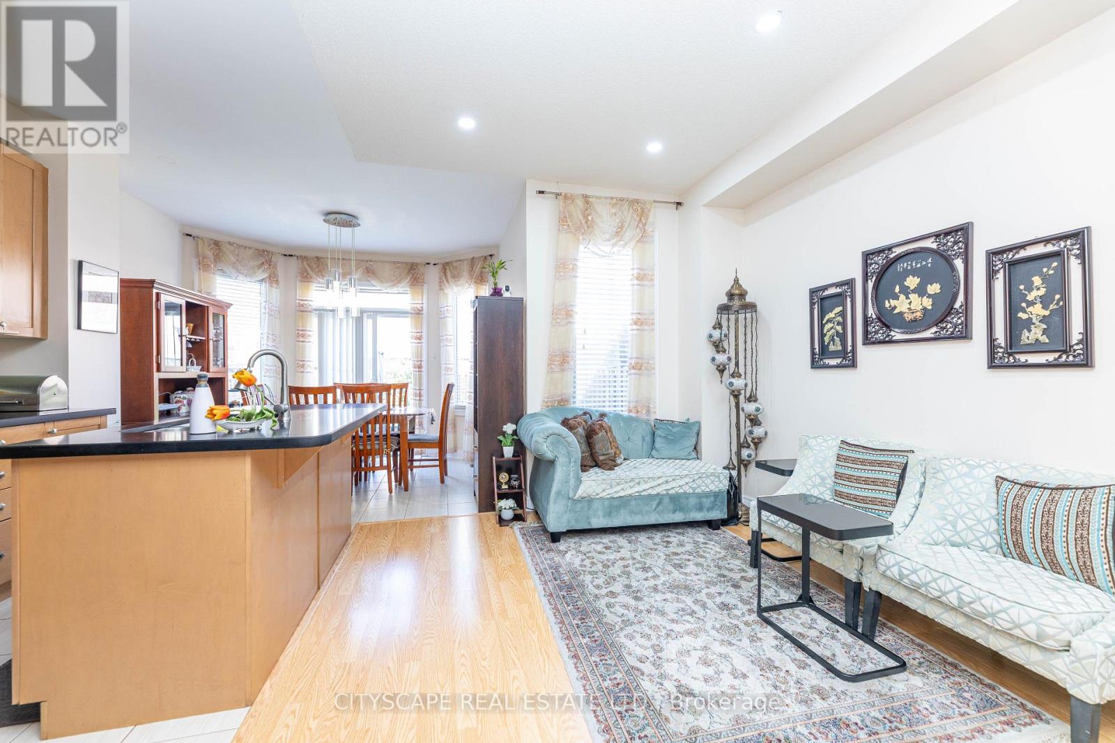 875 Oasis Drive, Mississauga, Ontario  L5V 0C6 - Photo 14 - W12449793
