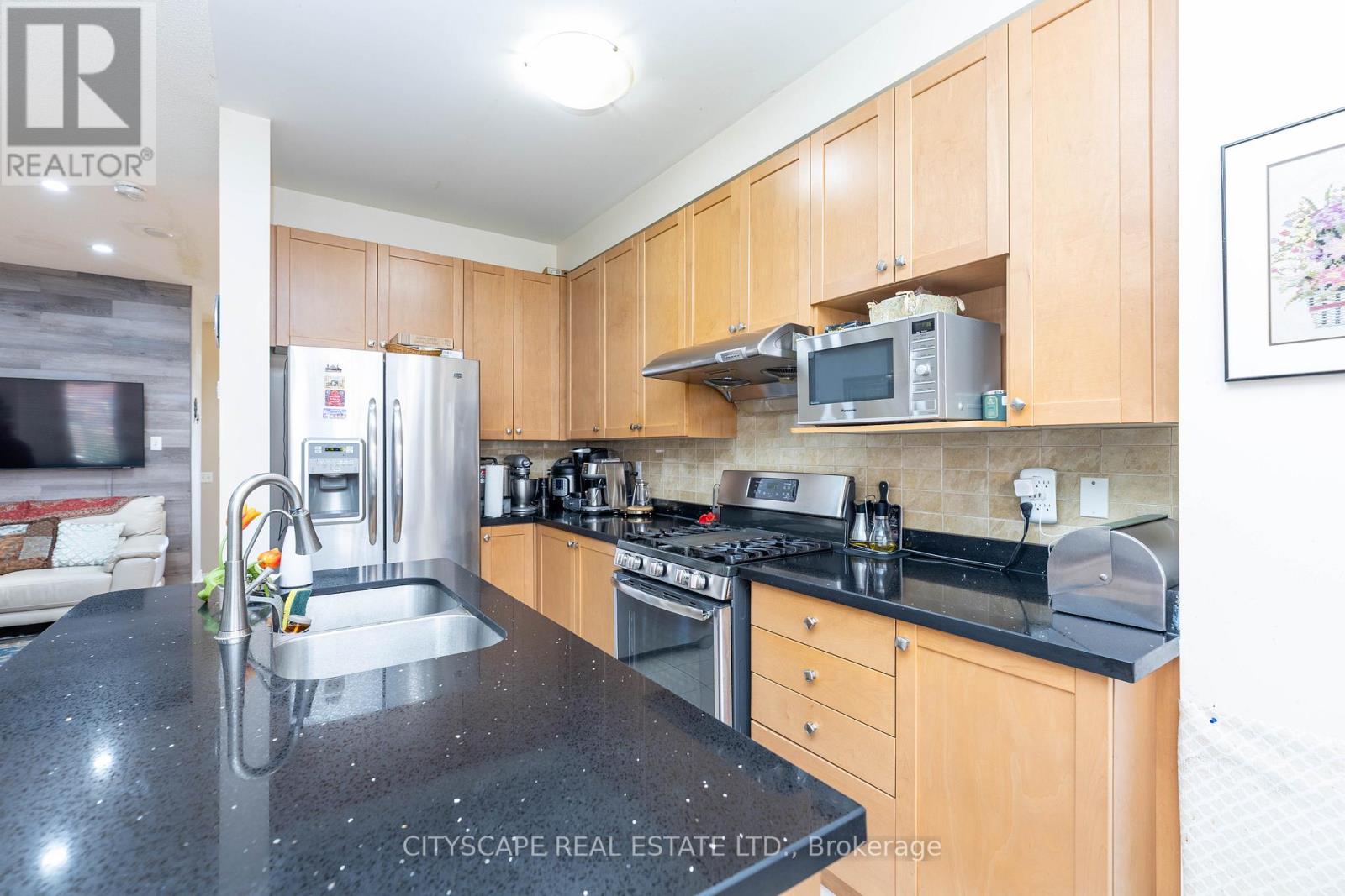 875 Oasis Drive, Mississauga, Ontario  L5V 0C6 - Photo 17 - W12449793