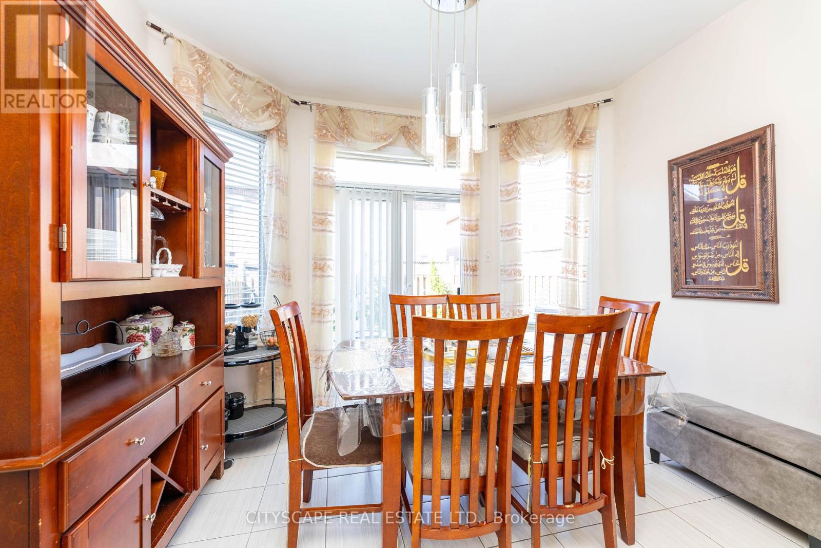 875 Oasis Drive, Mississauga, Ontario  L5V 0C6 - Photo 21 - W12449793
