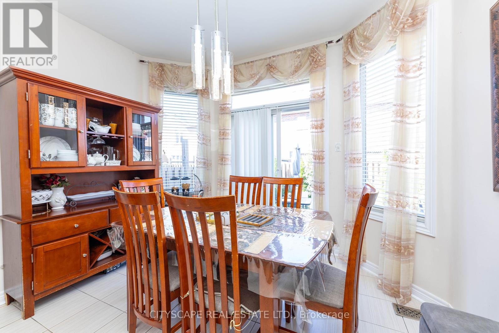 875 Oasis Drive, Mississauga, Ontario  L5V 0C6 - Photo 22 - W12449793