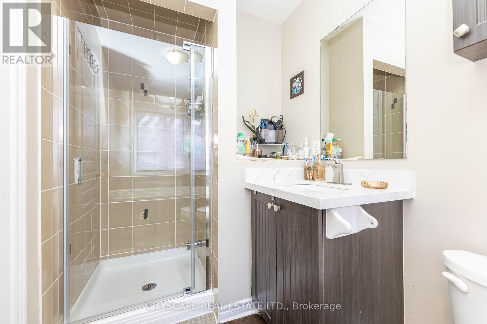 875 Oasis Drive, Mississauga, Ontario  L5V 0C6 - Photo 30 - W12449793