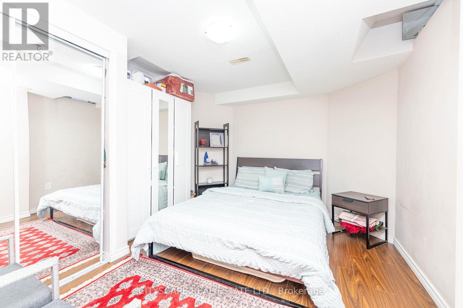 875 Oasis Drive, Mississauga, Ontario  L5V 0C6 - Photo 44 - W12449793