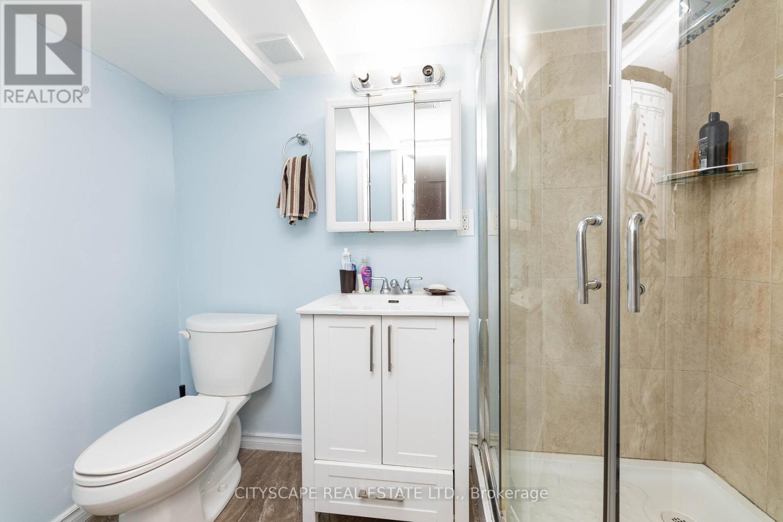 875 Oasis Drive, Mississauga, Ontario  L5V 0C6 - Photo 46 - W12449793