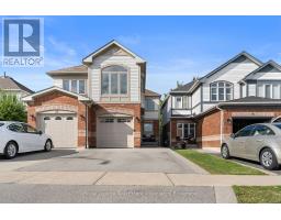 18 EMSLIE STREET, Halton Hills, Ontario