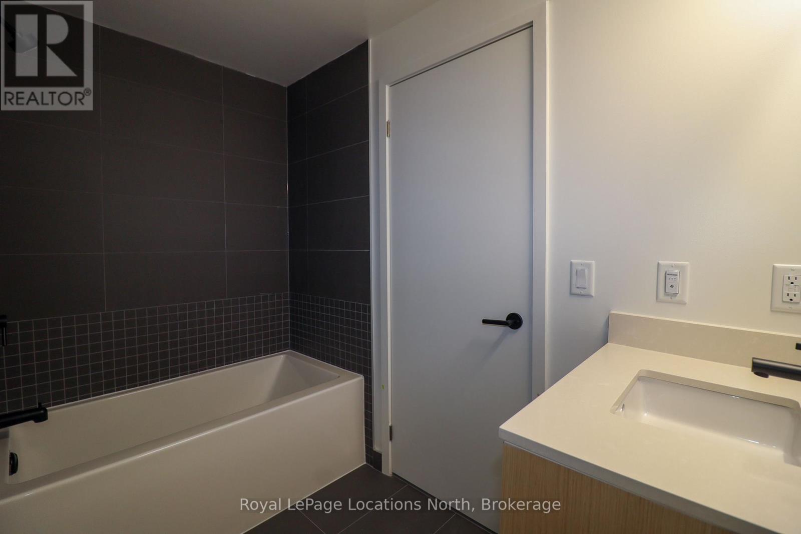 518 - 31 Huron Street, Collingwood, Ontario  L9Y 0E8 - Photo 16 - S12447402