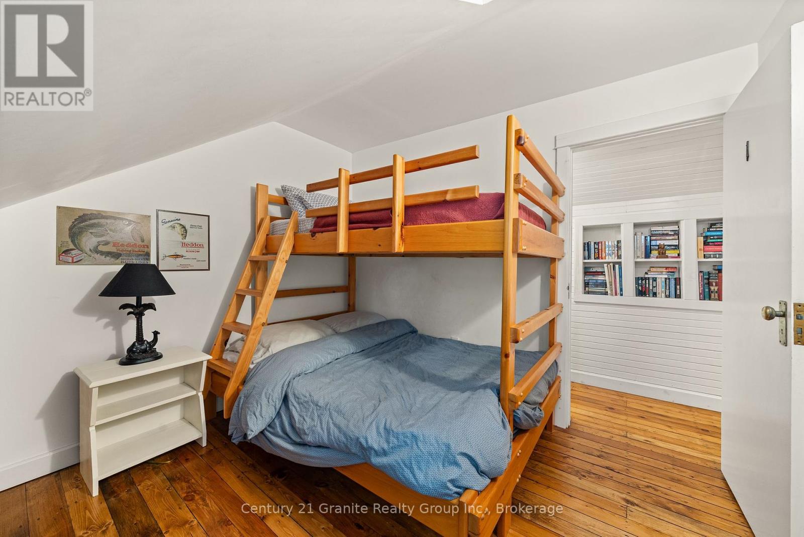 1050 Whiskey Jack Lane, Algonquin Highlands, Ontario  K0M 1S0 - Photo 35 - X12449083
