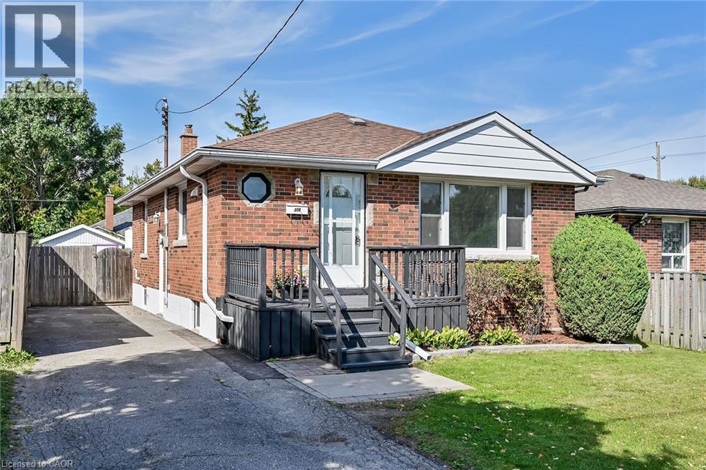 314 East 16th Street, Hamilton, Ontario  L9A 4J9 - Photo 2 - 40777046