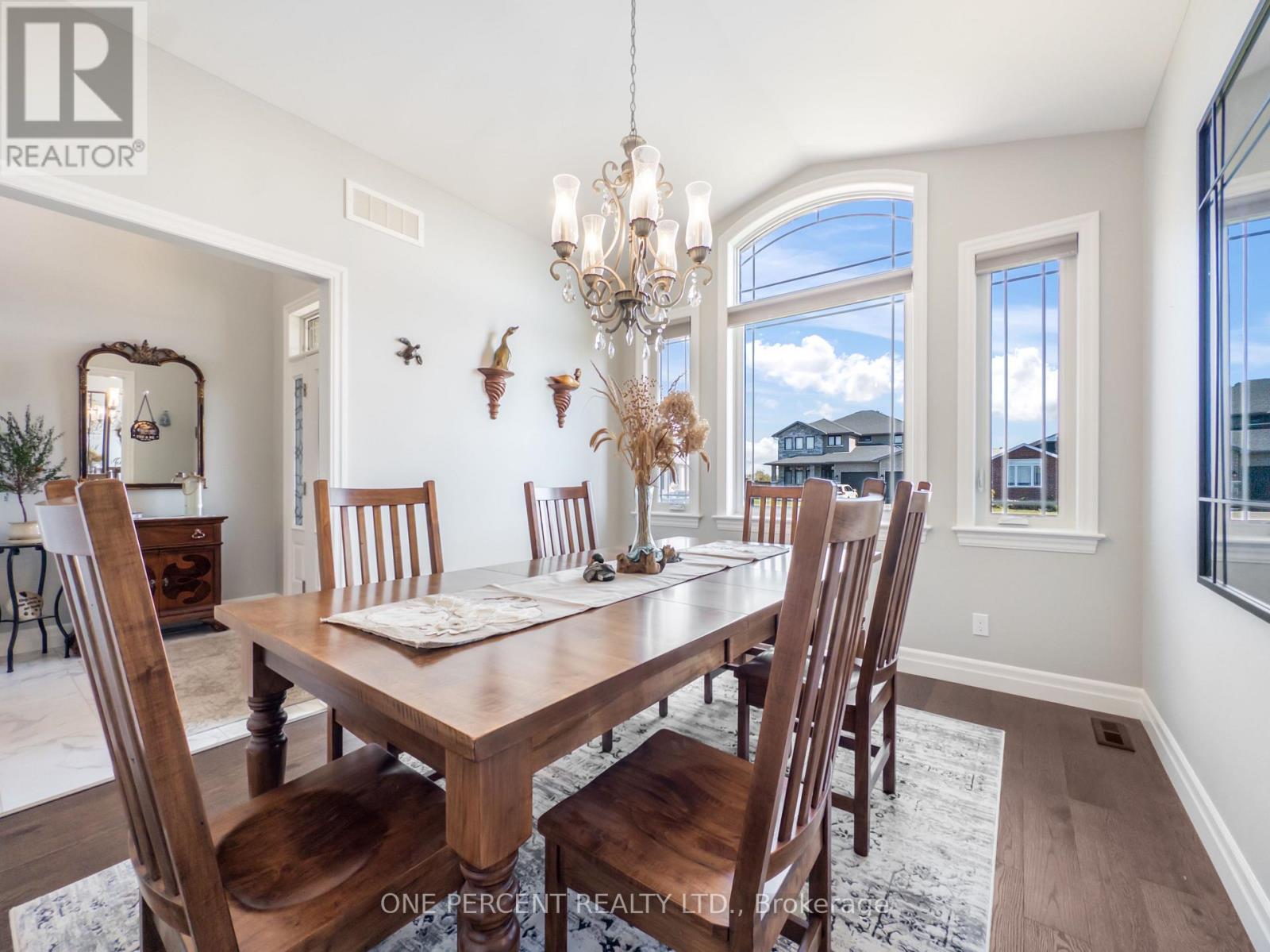 88 Essex Drive, Belleville, Ontario  K8N 0J1 - Photo 10 - X12449802