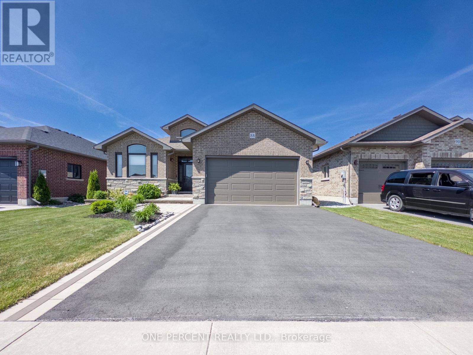88 Essex Drive, Belleville, Ontario  K8N 0J1 - Photo 2 - X12449802