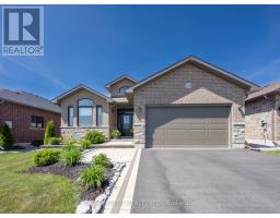 88 ESSEX DRIVE, Belleville, Ontario