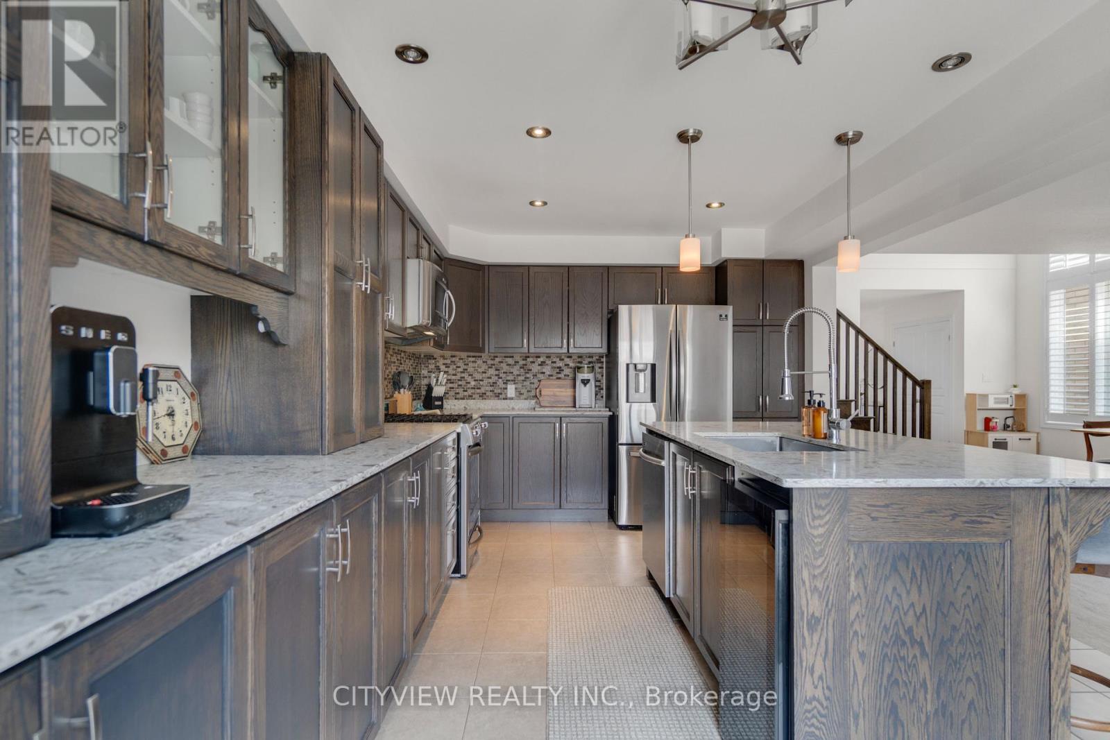41 Bellagio Avenue, Hamilton, Ontario  L0R 1P0 - Photo 7 - X12449806