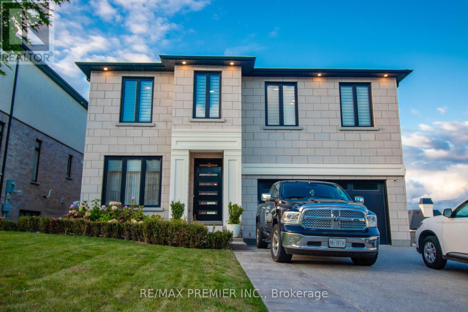 4 KENMIR AVENUE, Niagara-on-the-Lake, Ontario
