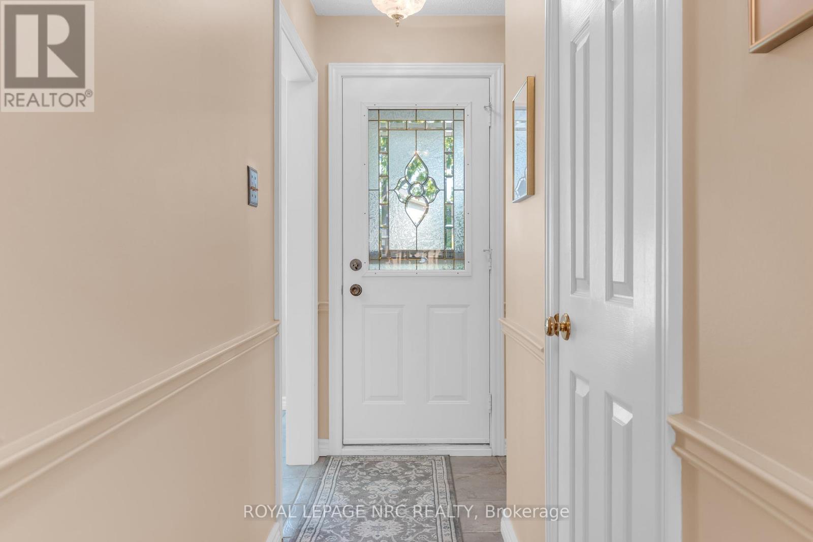 3 - 15 Ellington Avenue, Hamilton, Ontario  L8E 4P3 - Photo 4 - X12449836