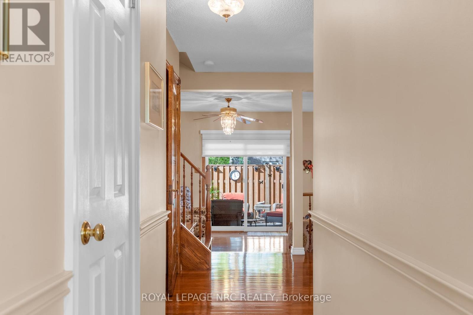 3 - 15 Ellington Avenue, Hamilton, Ontario  L8E 4P3 - Photo 5 - X12449836