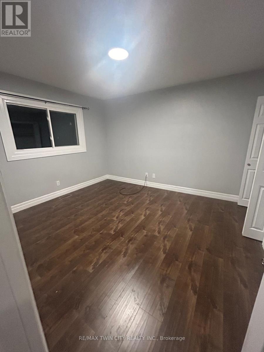 100 Lauris Avenue, Cambridge, Ontario  N1R 5L4 - Photo 10 - X12449849