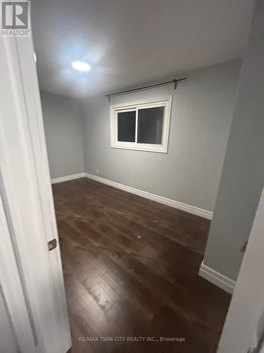 100 Lauris Avenue, Cambridge, Ontario  N1R 5L4 - Photo 12 - X12449849