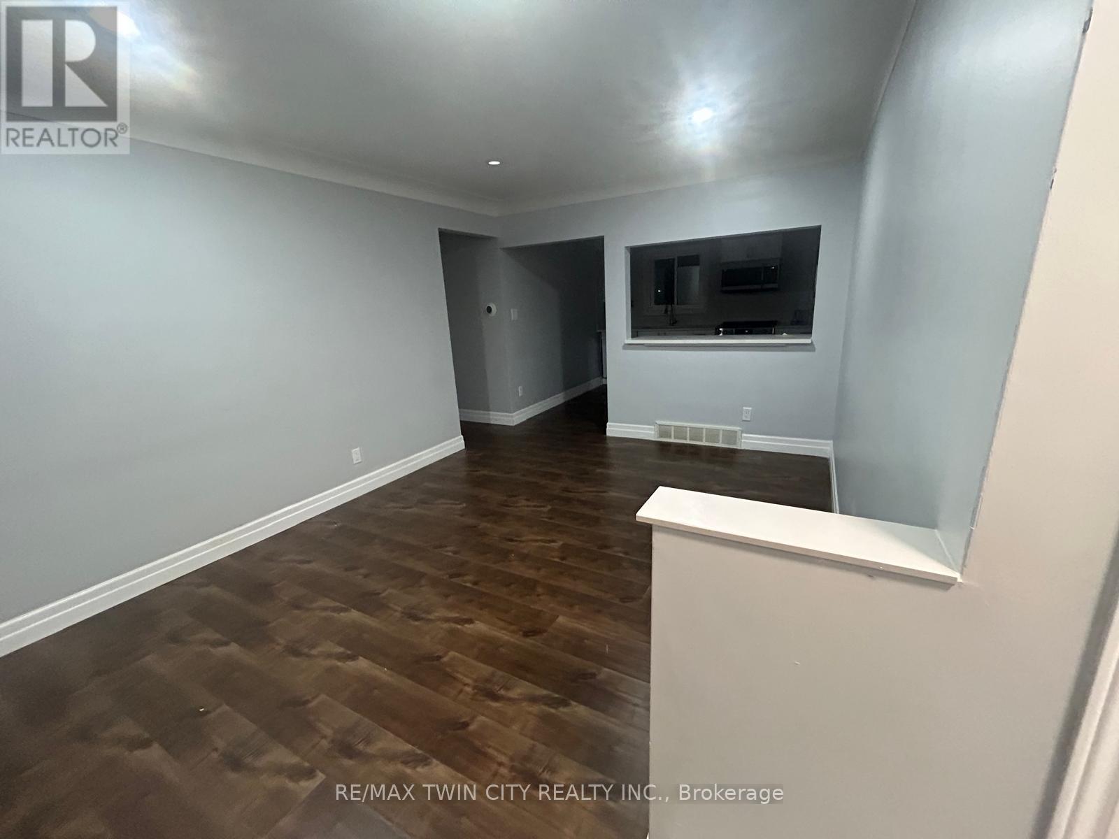 100 Lauris Avenue, Cambridge, Ontario  N1R 5L4 - Photo 16 - X12449849