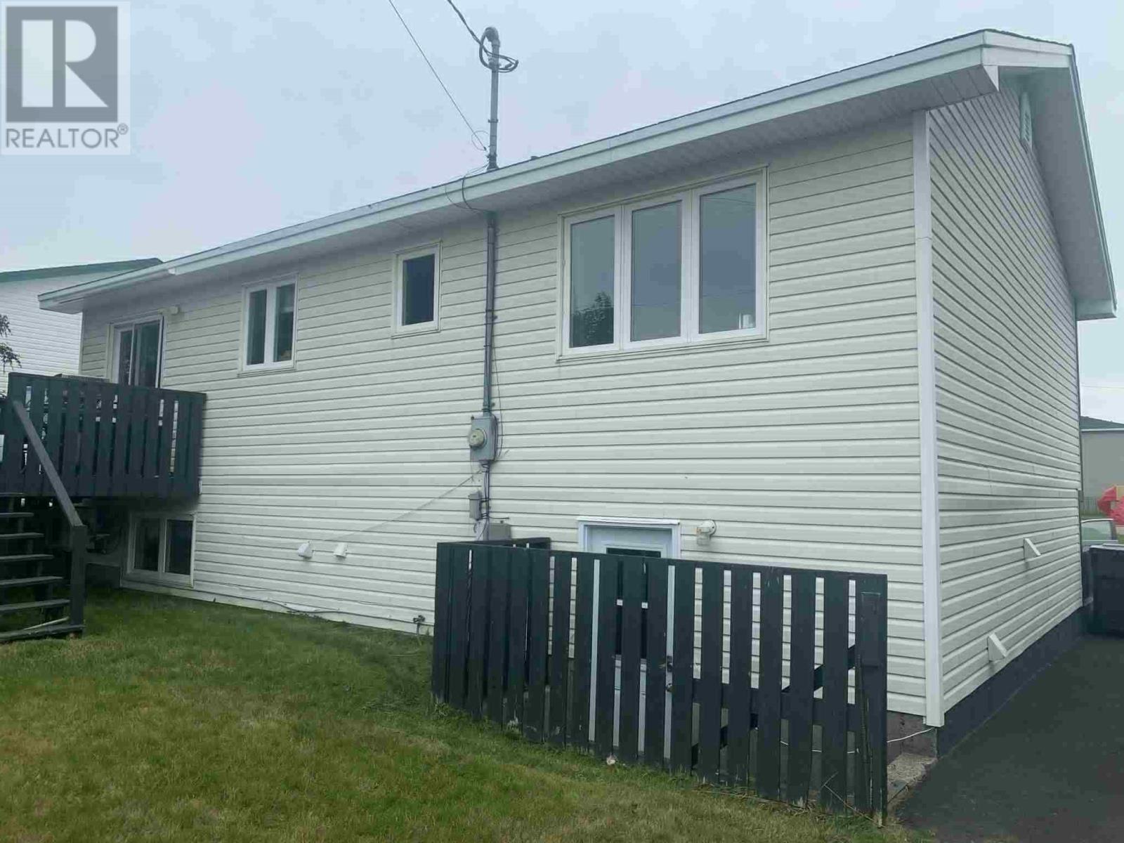 20 Elizabeth Drive, Paradise, Newfoundland & Labrador  A1L 1E5 - Photo 3 - 1289951