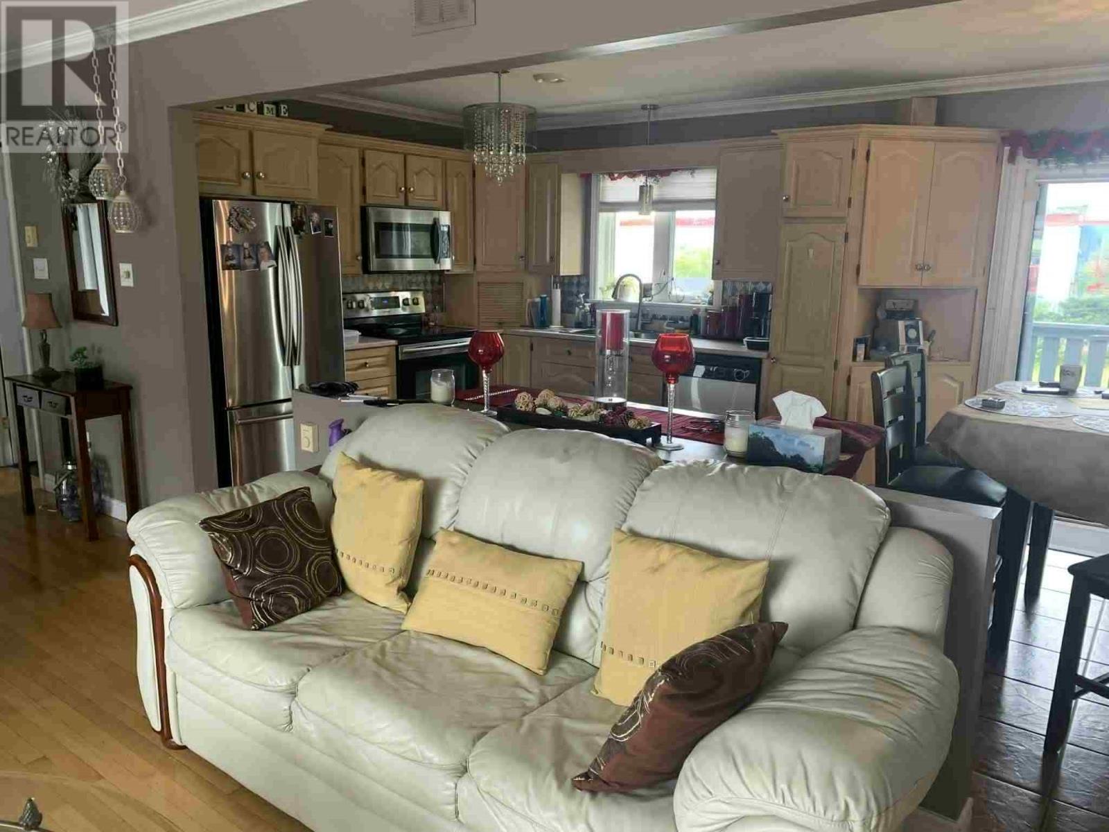 20 Elizabeth Drive, Paradise, Newfoundland & Labrador  A1L 1E5 - Photo 7 - 1289951