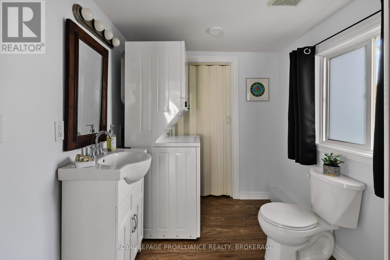 17 - 5569 Bath Road, Loyalist, Ontario  K0H 1G0 - Photo 14 - X12450090