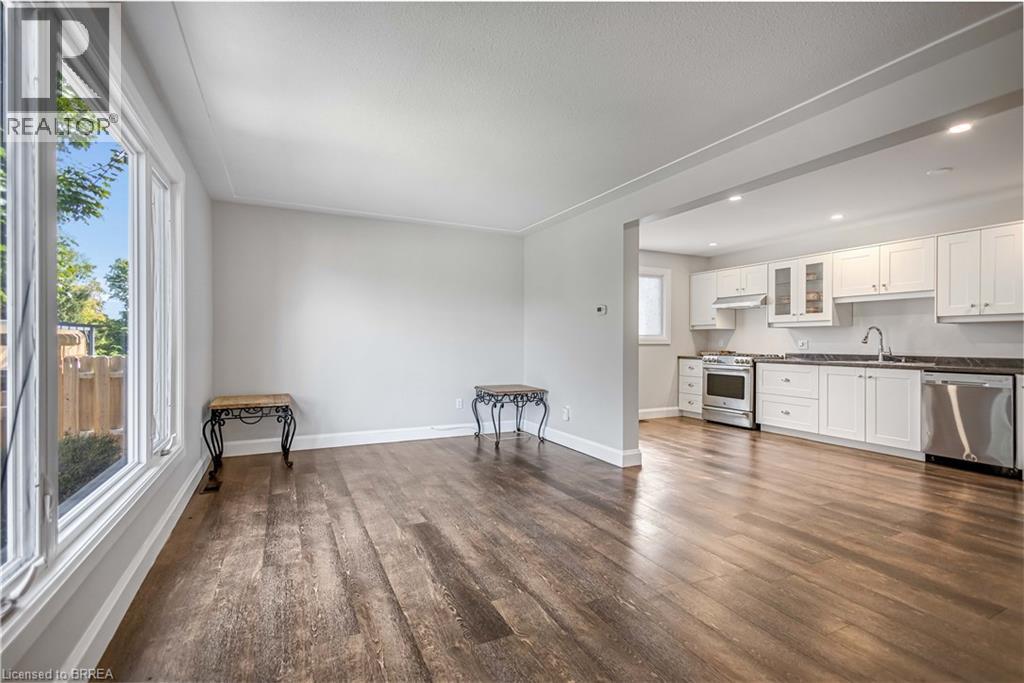 8 Oakhill Drive Unit# A, Brantford, Ontario  N3T 1R1 - Photo 5 - 40760714