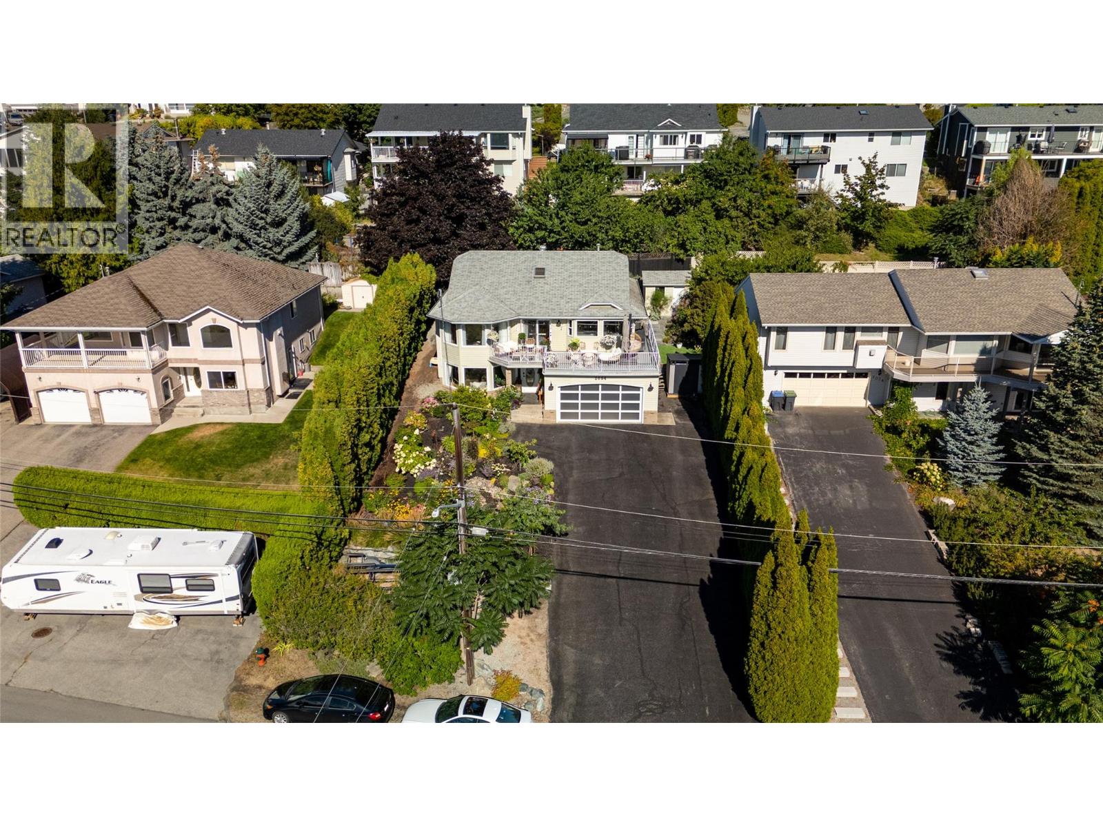 2084 Shamrock Drive, West Kelowna, British Columbia  V4T 1T8 - Photo 3 - 10365123