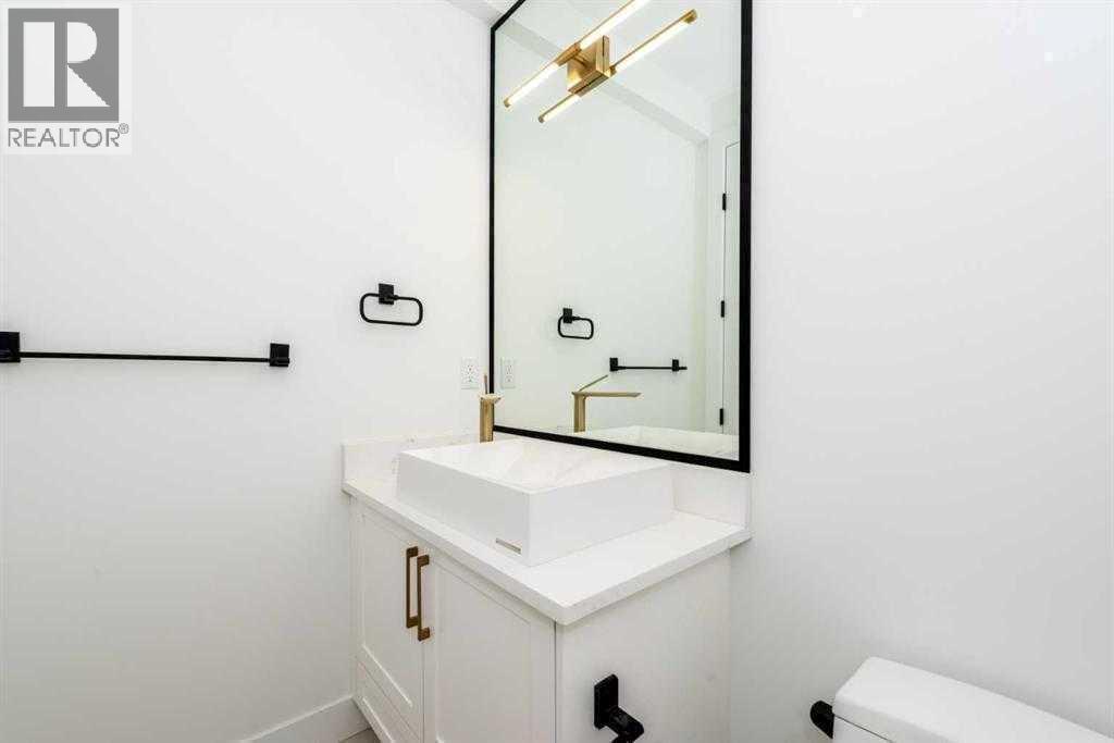 105 Hartford Road Nw, Calgary, Alberta  T2K 2A7 - Photo 13 - A2261195