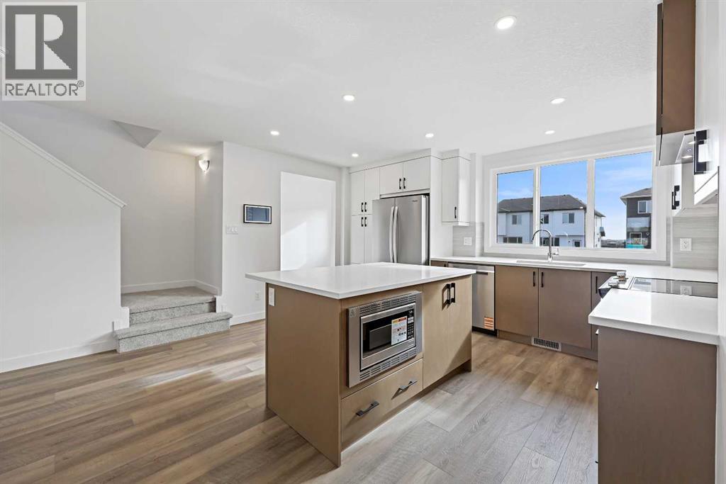140 Annette Villas Nw, Calgary, Alberta  T3S 0k9 - Photo 3 - A2261819