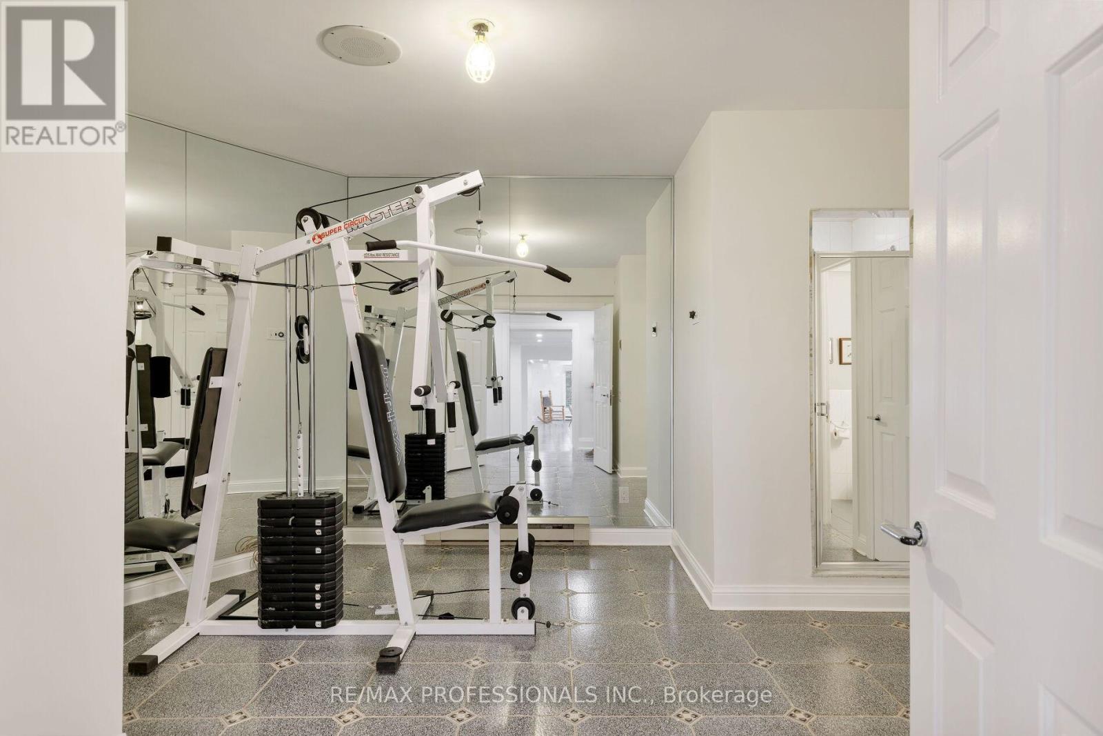 6a Edenbrook Hill, Toronto, Ontario  M9A 3Z6 - Photo 34 - W12378454