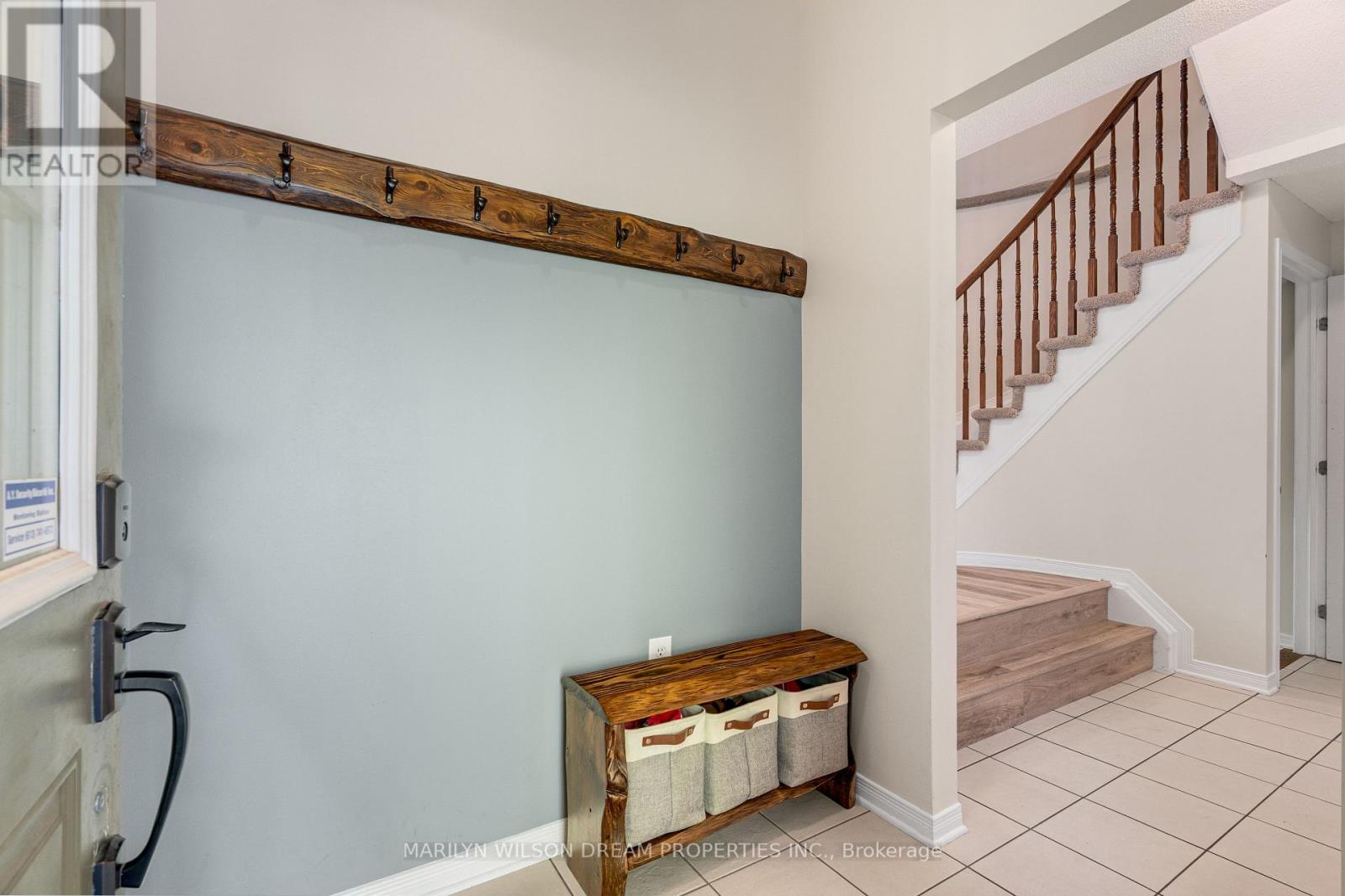 1127 Marconi Avenue, Ottawa, Ontario  K2K 0C6 - Photo 3 - X12450061