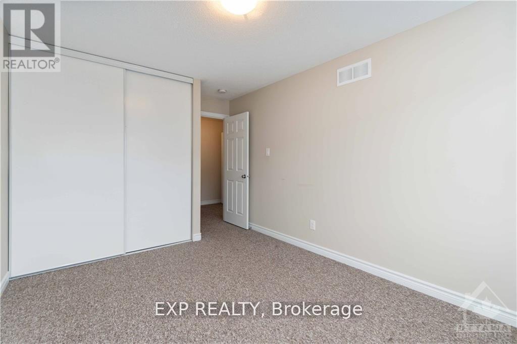 36 Bellwood Drive, Arnprior, Ontario  K7S 0H3 - Photo 13 - X12450082