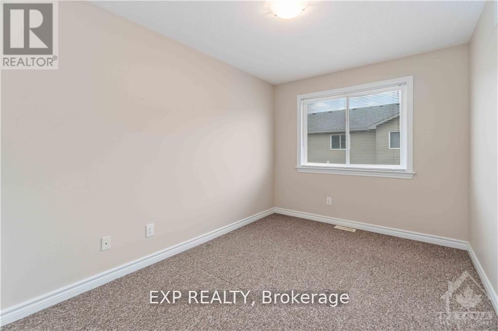 36 Bellwood Drive, Arnprior, Ontario  K7S 0H3 - Photo 14 - X12450082