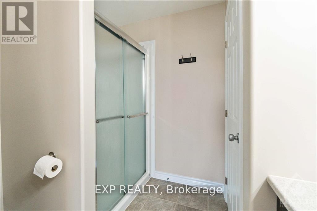 36 Bellwood Drive, Arnprior, Ontario  K7S 0H3 - Photo 17 - X12450082