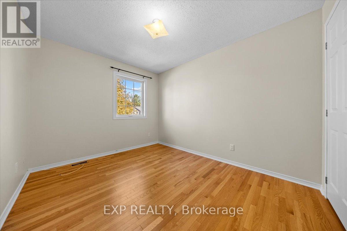 1678 Boisbriand Crescent, Ottawa, Ontario  K1C 4V5 - Photo 27 - X12450098