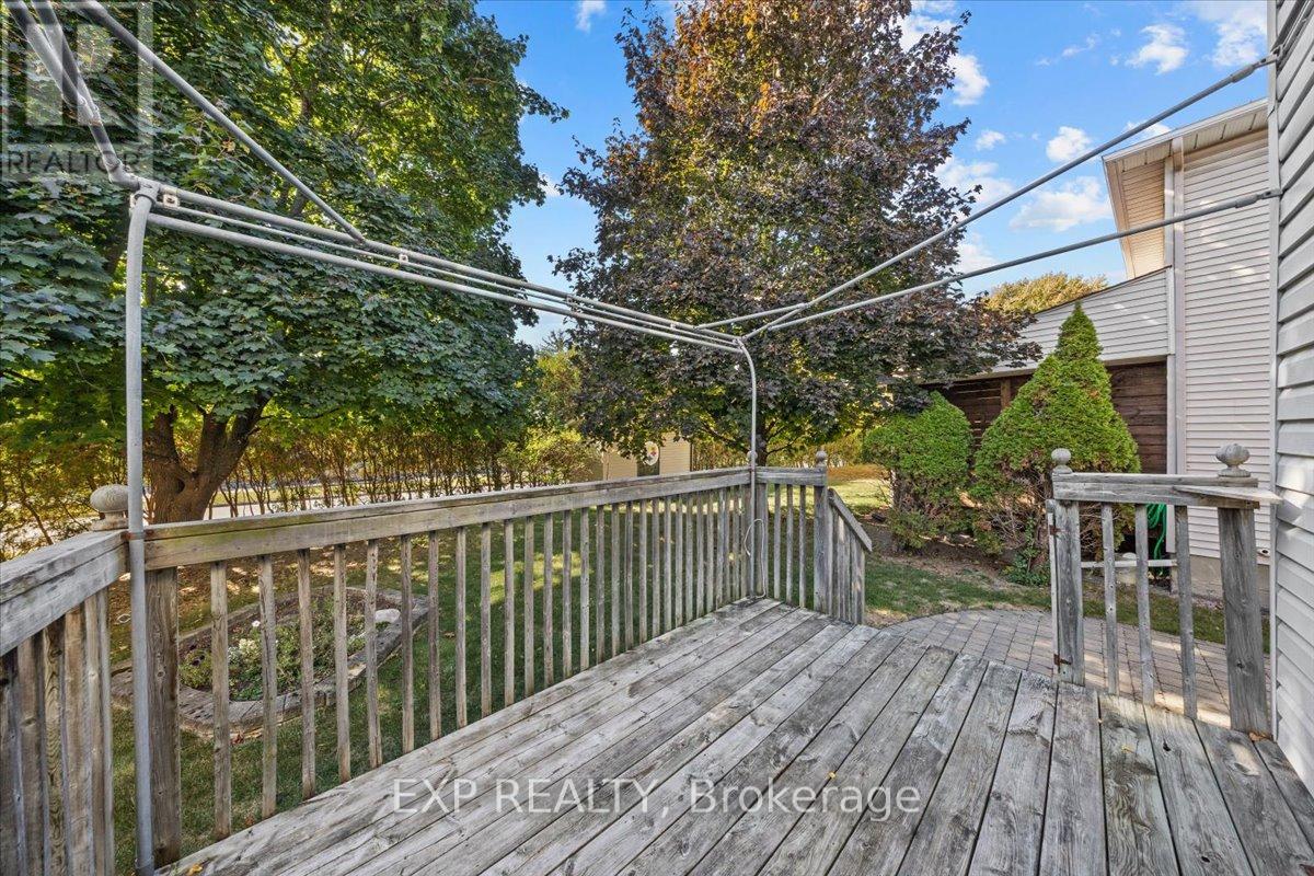 1678 Boisbriand Crescent, Ottawa, Ontario  K1C 4V5 - Photo 38 - X12450098