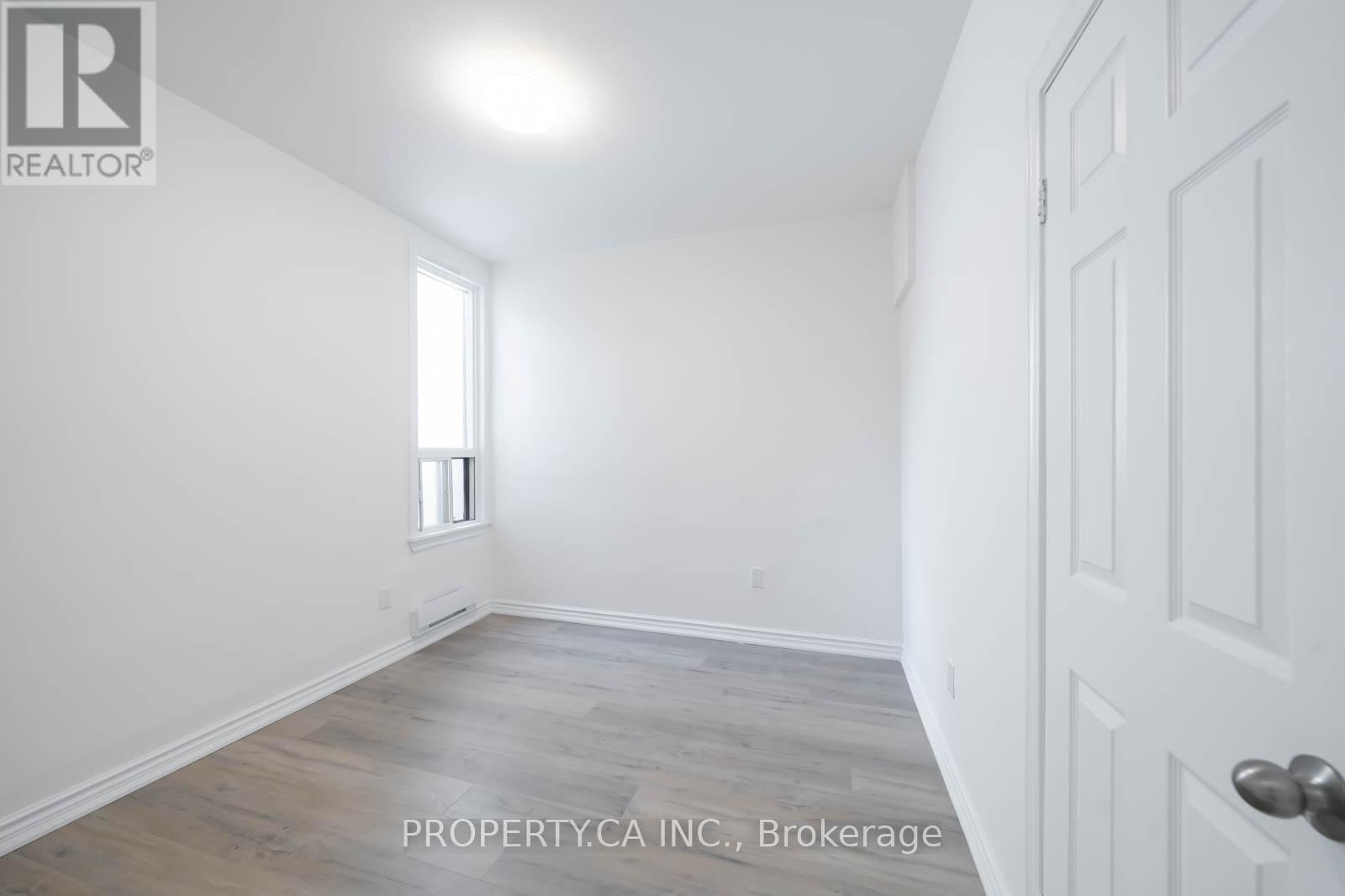 2nd/3rd Flr - 196 Augusta Avenue, Toronto, Ontario  M5T 2L6 - Photo 8 - C12449859