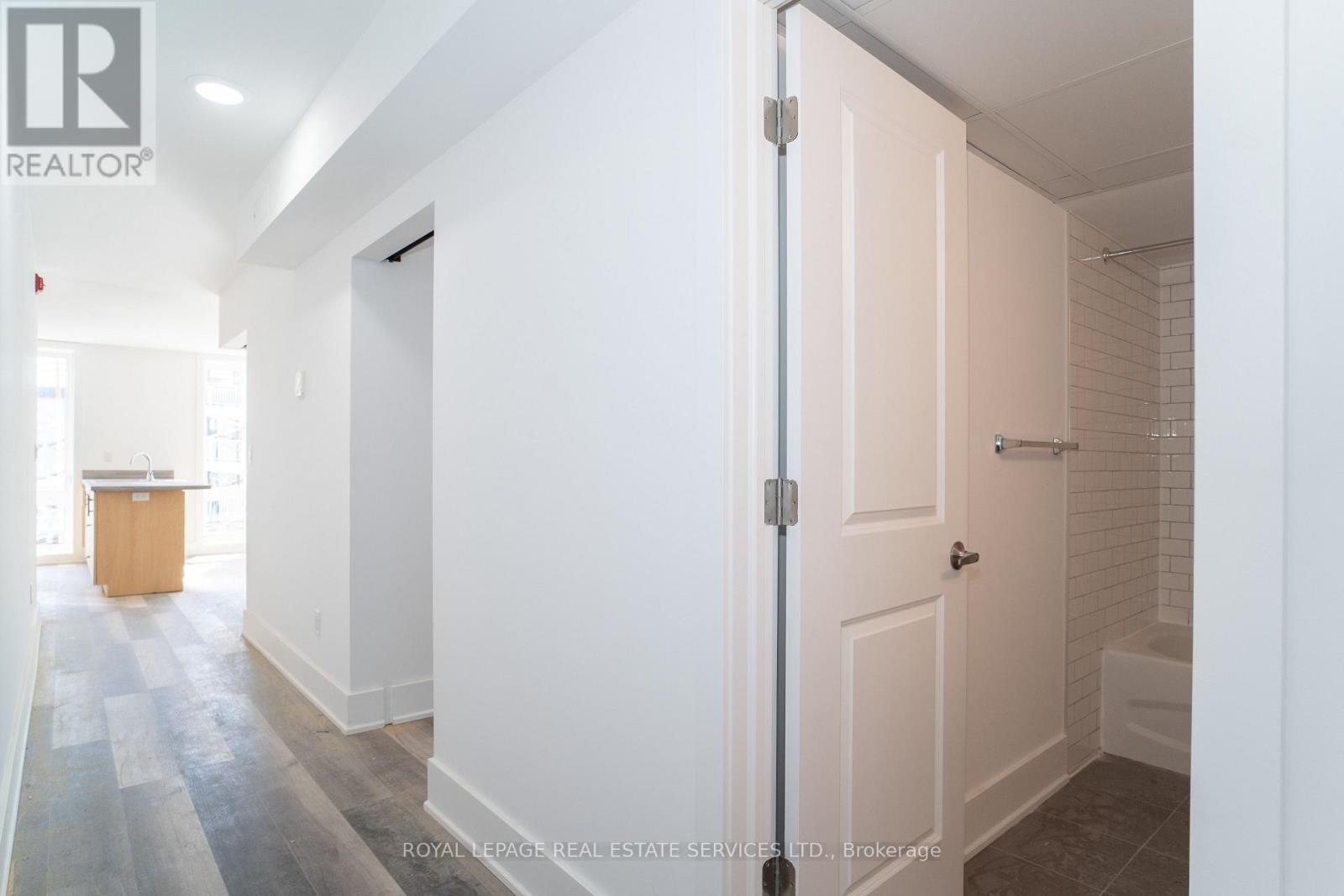 2a - 1106 St Clair Avenue W, Toronto, Ontario  M6E 1A7 - Photo 10 - C12449878