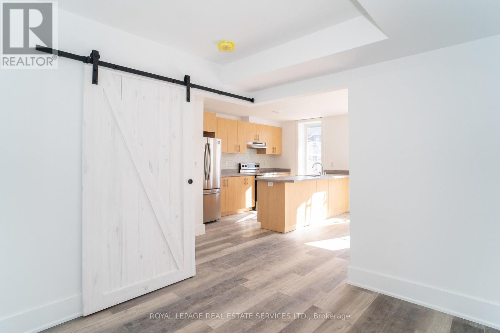 2a - 1106 St Clair Avenue W, Toronto, Ontario  M6E 1A7 - Photo 6 - C12449878