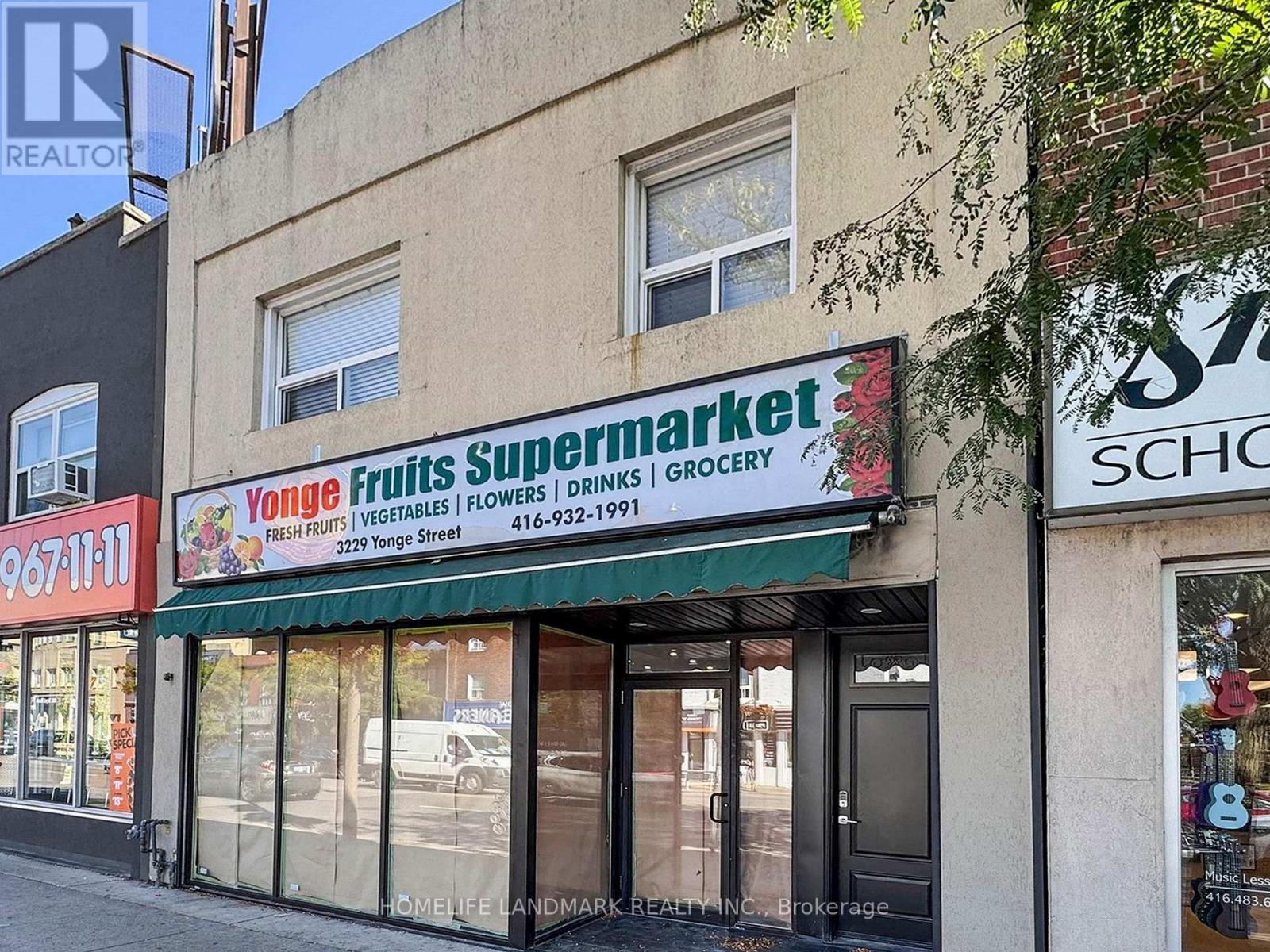 3229 YONGE STREET, Toronto, Ontario