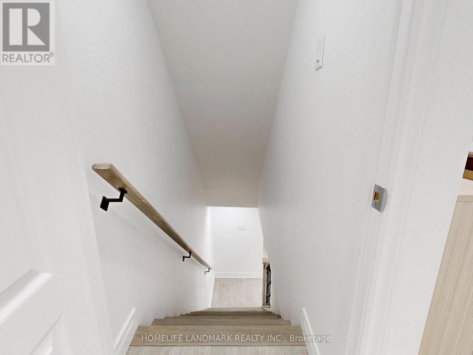 3229 Yonge Street, Toronto, Ontario  M4N 2L3 - Photo 13 - C12449884