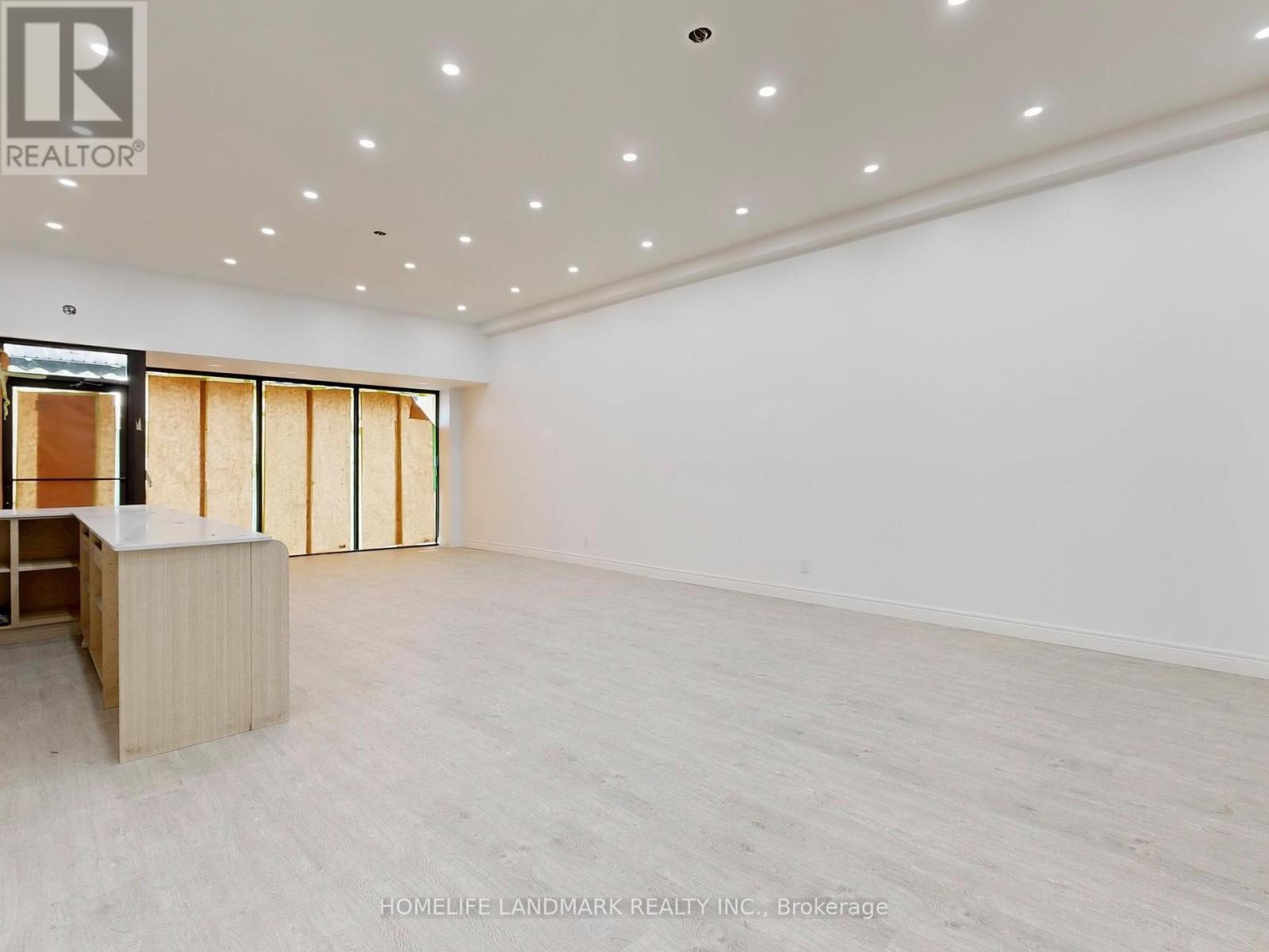 3229 Yonge Street, Toronto, Ontario  M4N 2L3 - Photo 4 - C12449884