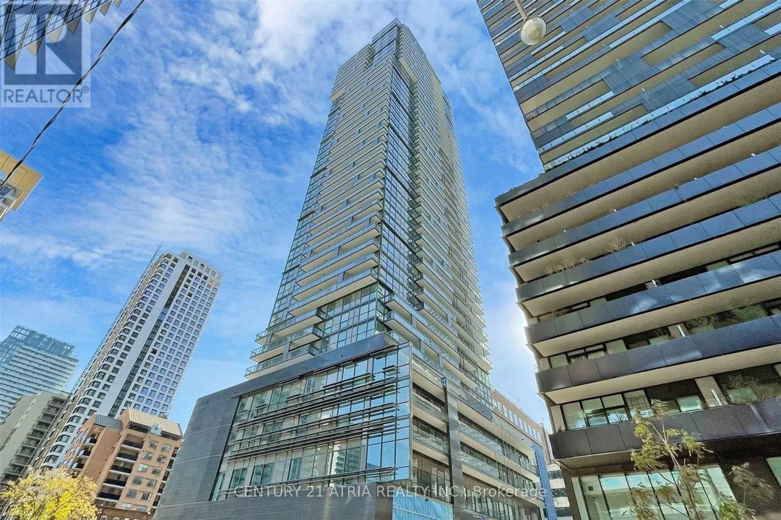 908 - 39 ROEHAMPTON AVENUE, Toronto, Ontario