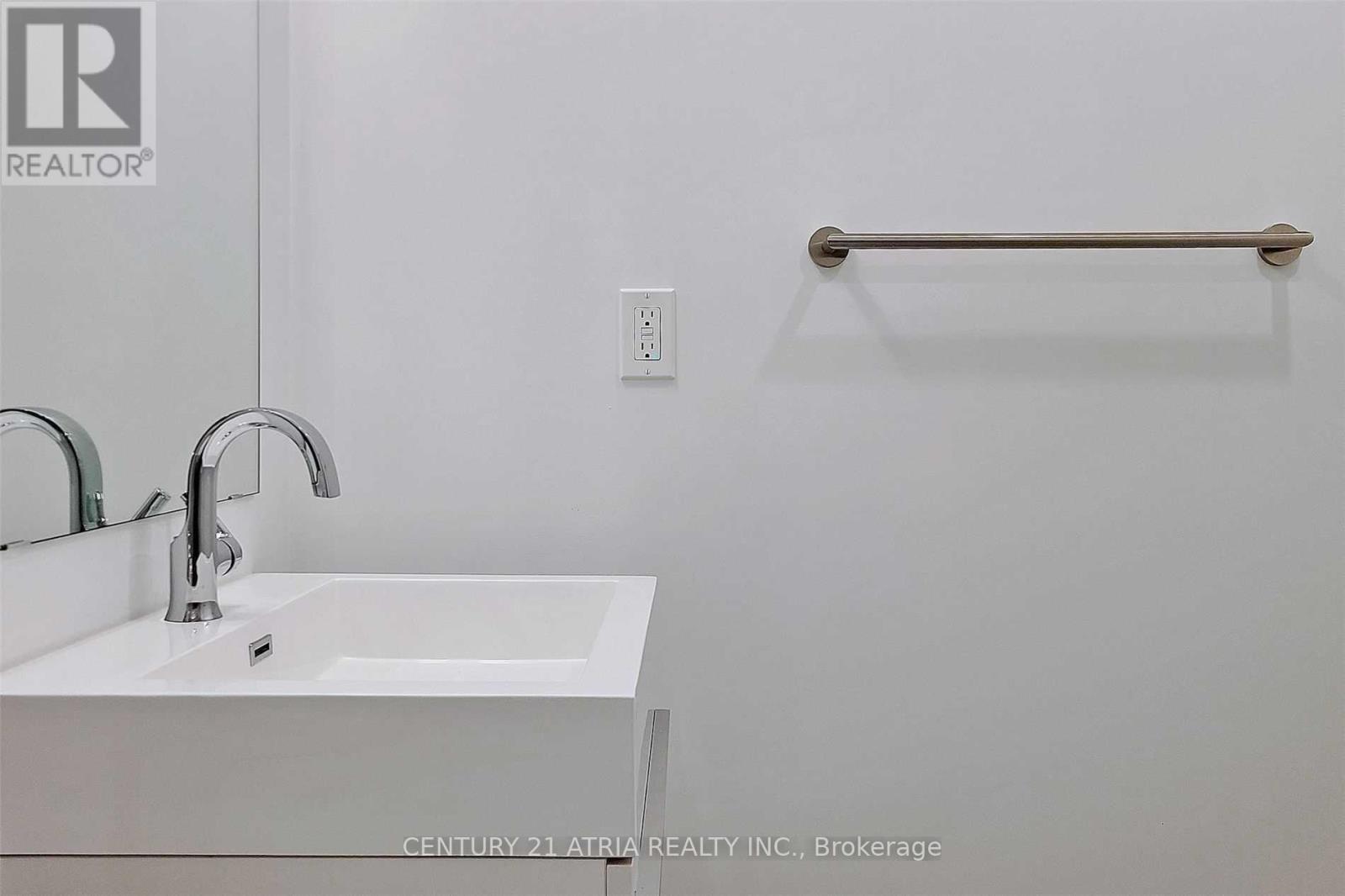 908 - 39 Roehampton Avenue, Toronto, Ontario  M4P 1P9 - Photo 21 - C12449895