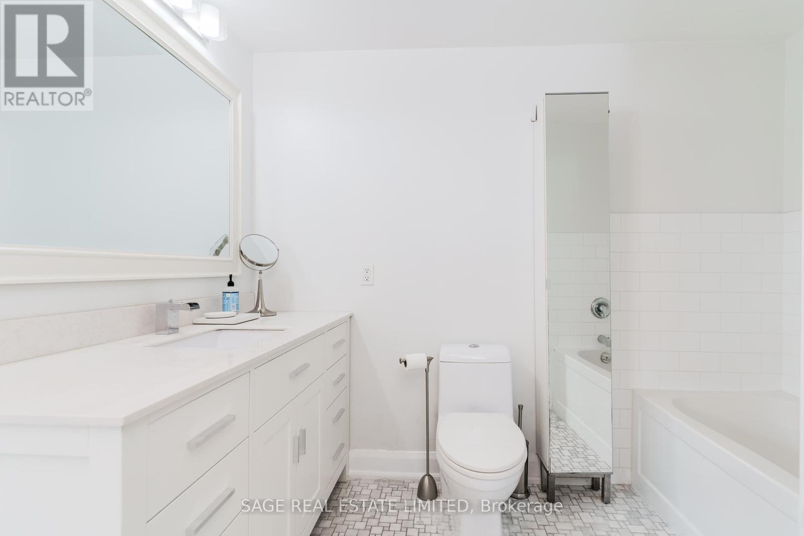3 - 1636 Dundas Street W, Toronto, Ontario  M6K 1V1 - Photo 29 - C12449918