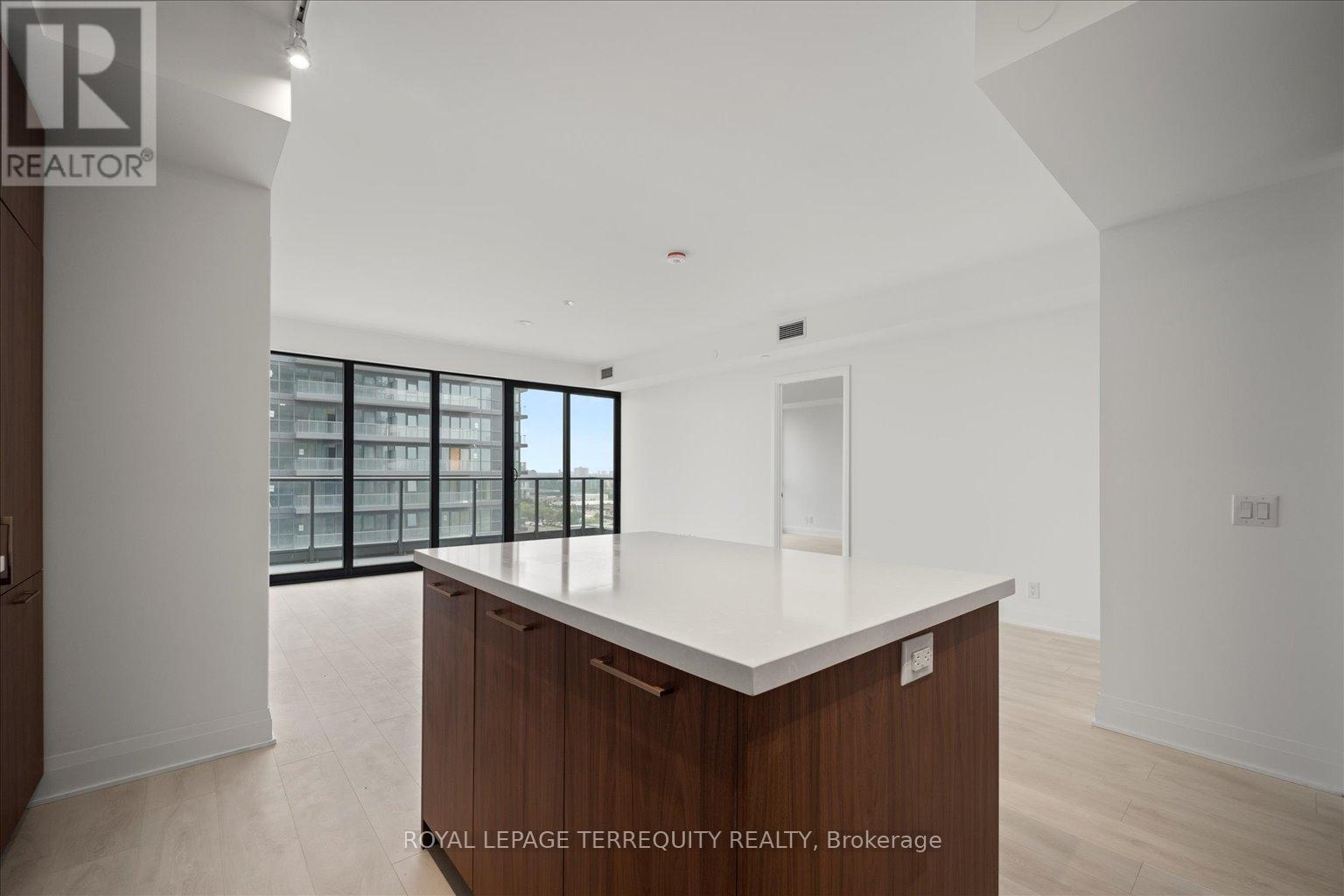 1406 - 33 Frederick Todd Way, Toronto, Ontario  M4G 0C9 - Photo 11 - C12449934