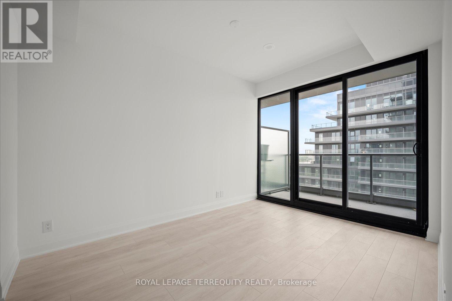 1406 - 33 Frederick Todd Way, Toronto, Ontario  M4G 0C9 - Photo 18 - C12449934