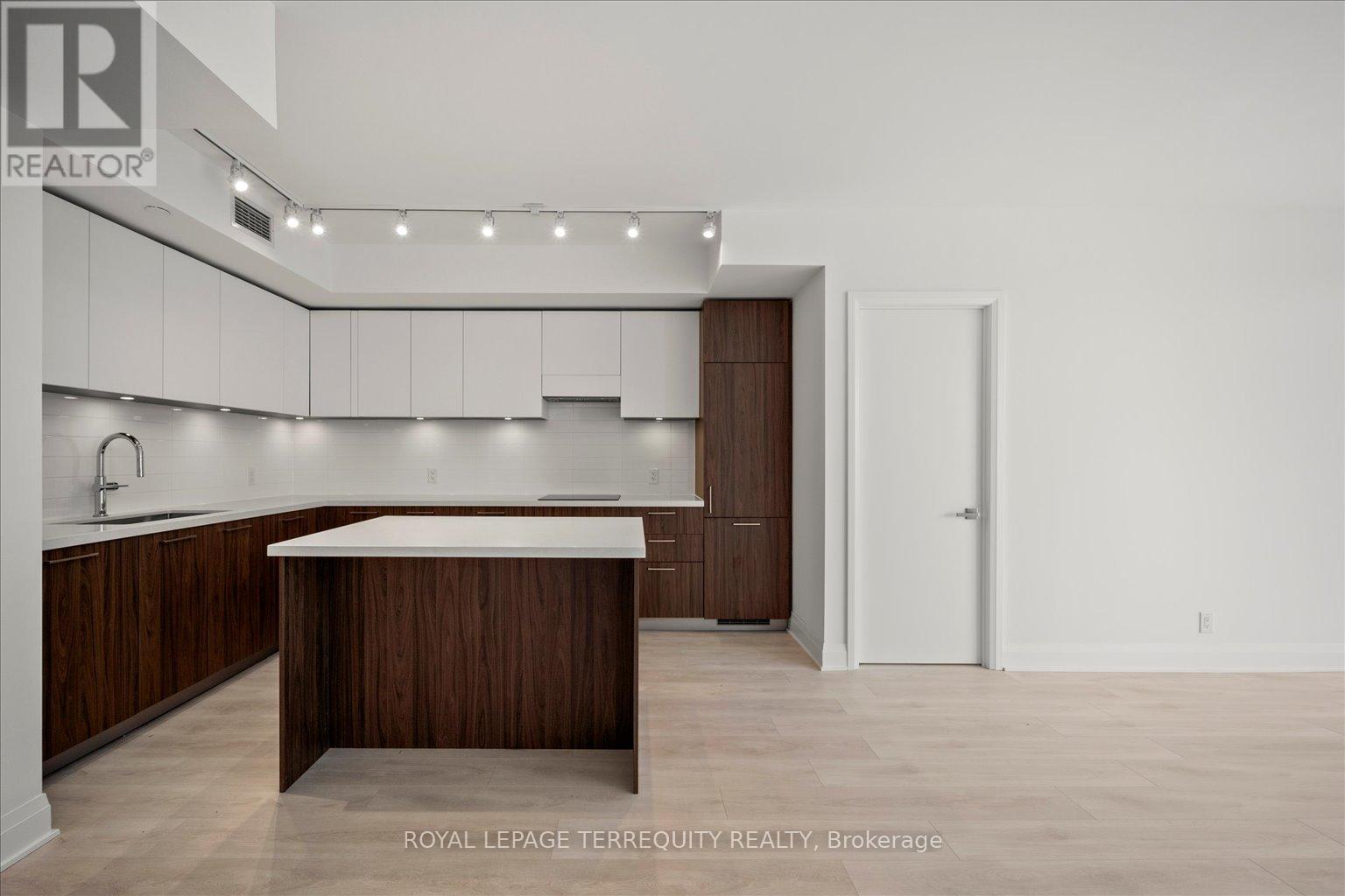1406 - 33 Frederick Todd Way, Toronto, Ontario  M4G 0C9 - Photo 6 - C12449934